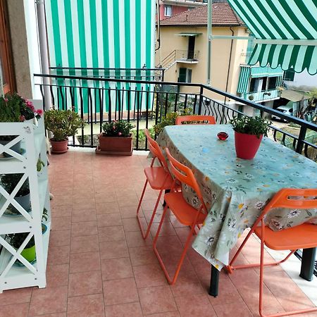 Yellow Submarine Freeparking Petfriendly Rapallo Exterior photo